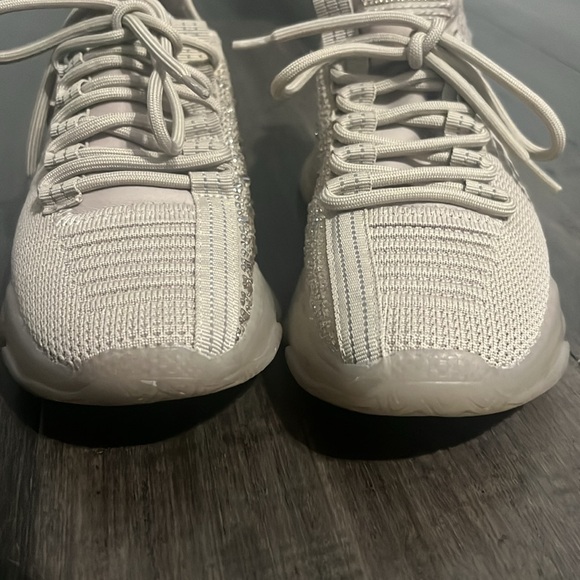 Steve Madden Blush crystal sneakers - Picture 8 of 11